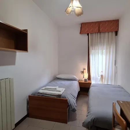 Meuble Aurora Hotel 2*