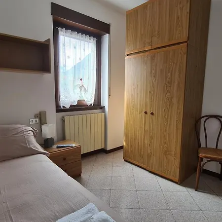 Отель Meuble Aurora 2*