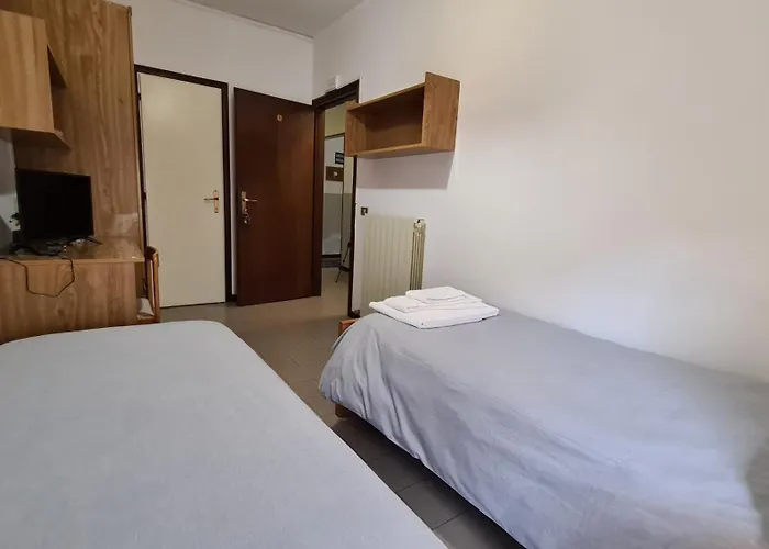 Hotel Meuble Aurora 2*