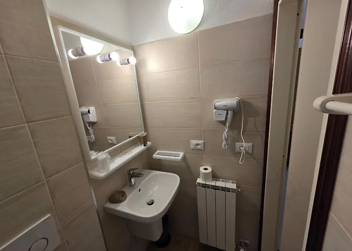 Hotel Meuble Aurora 2*